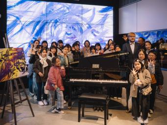 Expozici PETROF Museum navštívil japonský sbor!