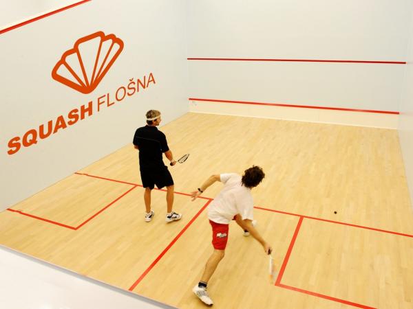 Squash v areálu Koupaliště Flošna