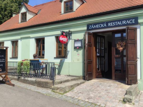 Zámecká restaurace Chlumec nad Cidlinou